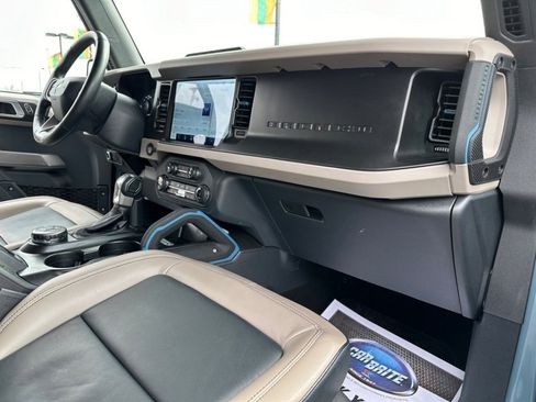 Used 2022 Ford Bronco Wildtrak image 12