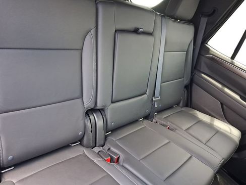 Used 2022 Chevrolet Tahoe LT w/ Luxury Package AWD/4WD image 42