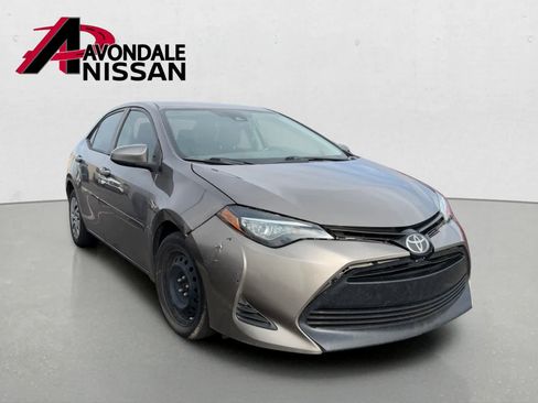 Used 2019 Toyota Corolla LE w/ Carpet Mat Package (TMS) FWD image 4