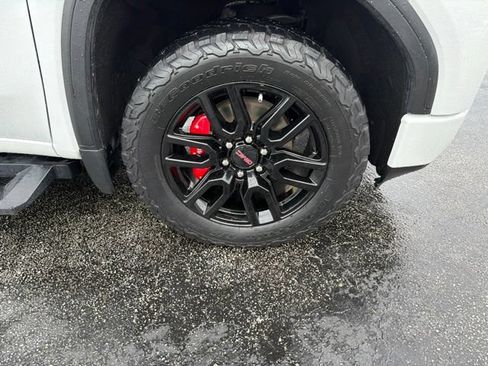Used 2021 GMC Sierra 1500 Elevation RWD image 10