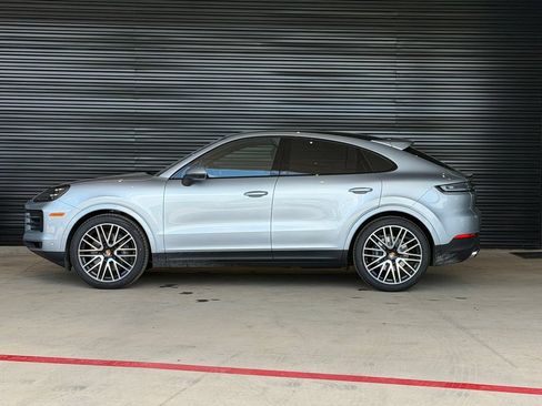 New 2026 Porsche Cayenne Coupe AWD/4WD image 2