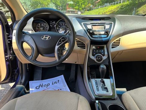 Used 2013 Hyundai Elantra GLS FWD image 19