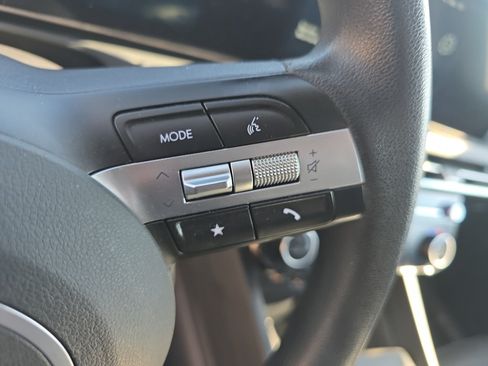 Used 2025 Hyundai Tucson SEL FWD image 18