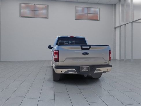 Used 2018 Ford F150 XLT w/ Equipment Group 302A Luxury image 7
