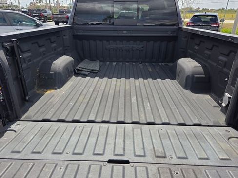 Used 2022 GMC Sierra 1500 AT4X image 10