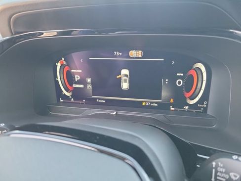 New 2026 Nissan Pathfinder Platinum FWD image 28