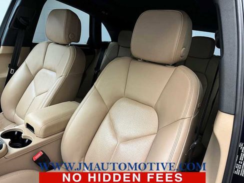 Used 2021 Porsche Macan image 14