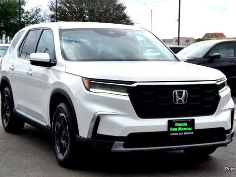 Certified 2025 Honda Pilot EX-L image 2