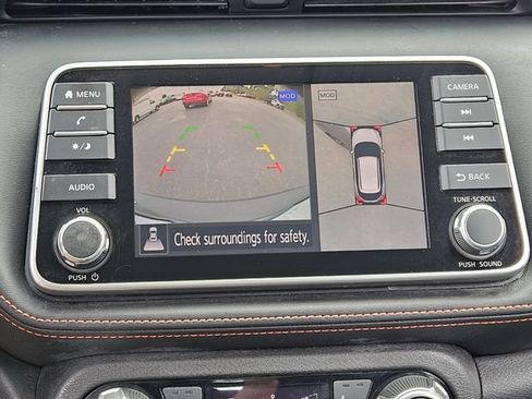Used 2019 Nissan Kicks SR w/ SR Premium Package FWD image 23