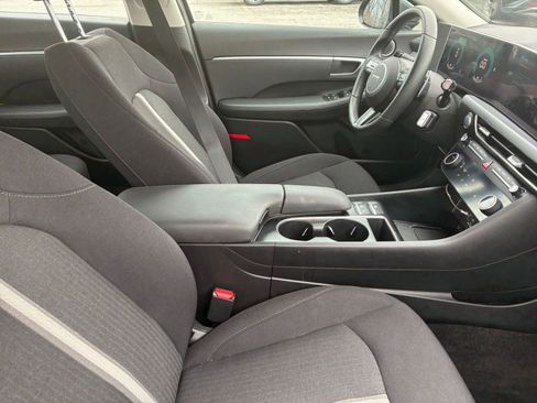 Used 2025 Hyundai Sonata SEL FWD image 31