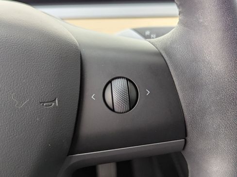 Used 2022 Tesla Model 3 Long Range image 24