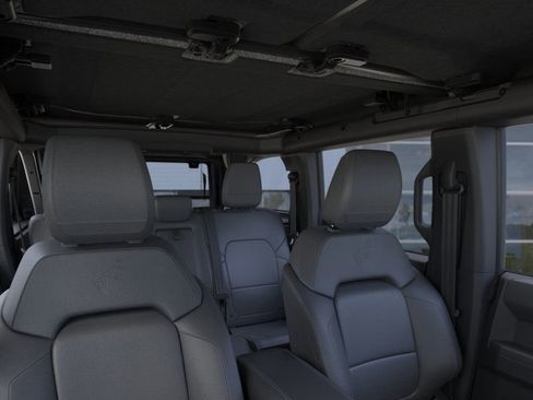 New 2025 Ford Bronco Badlands image 12