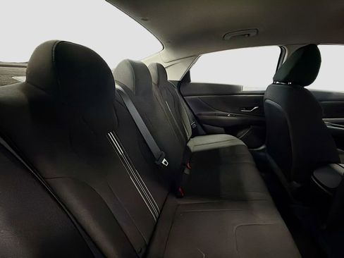 Used 2022 Hyundai Elantra SEL w/ Cargo Package image 25