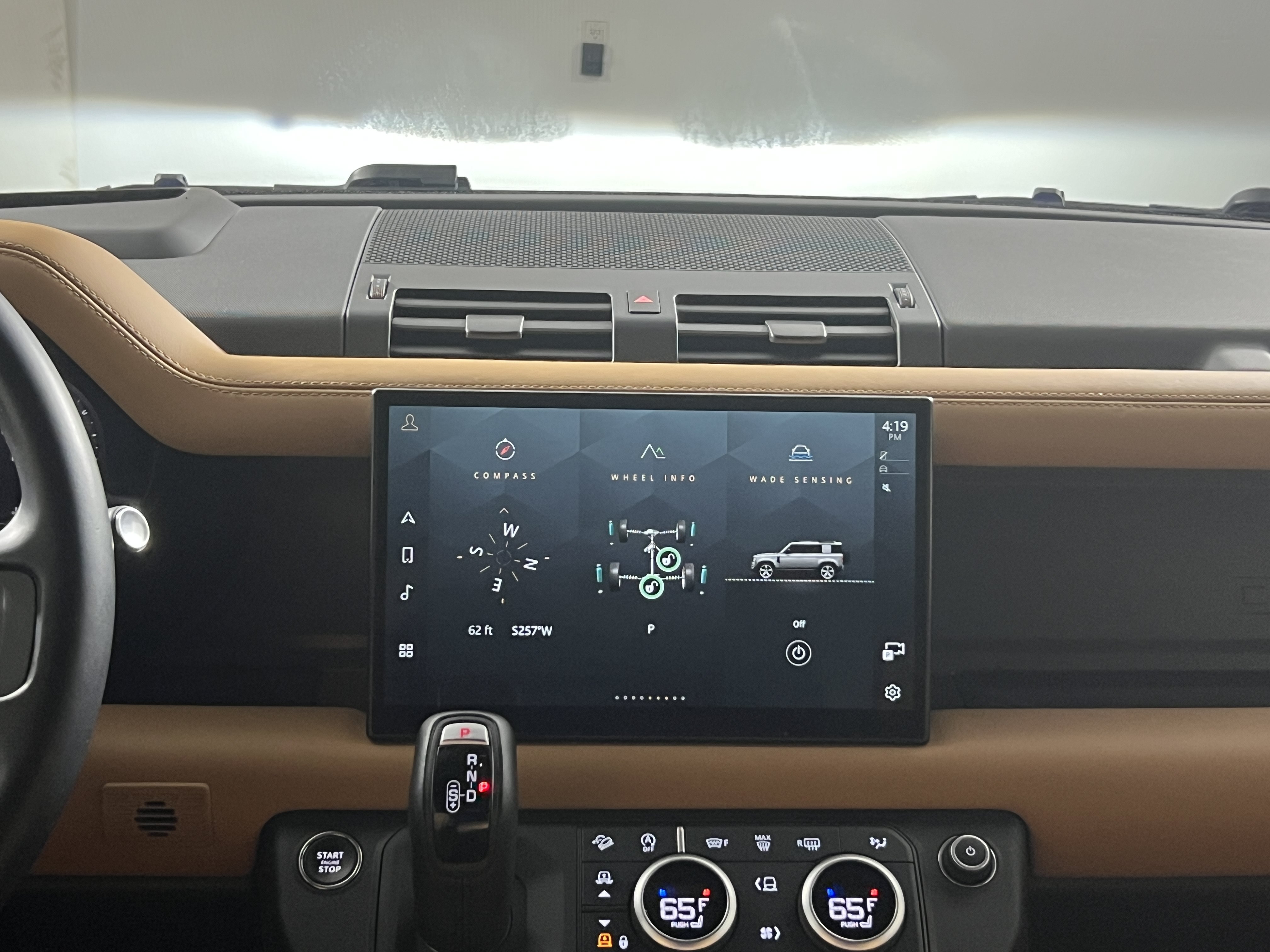Used 2023 Land Rover Defender 110 X AWD/4WD image 17