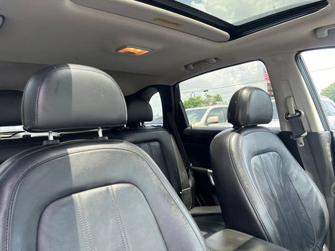 Used 2014 Chevrolet Captiva Sport LTZ FWD image 17