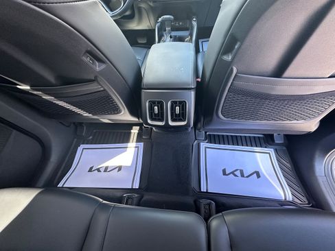 New 2026 Kia Sorento S AWD/4WD image 15