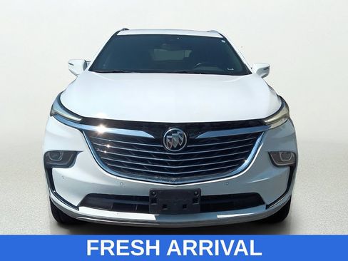 Used 2022 Buick Enclave Essence FWD image 2