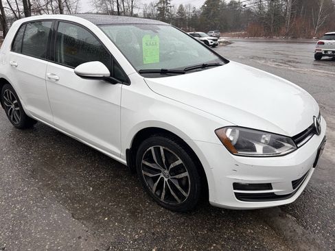 Used 2016 Volkswagen Golf SE image 11