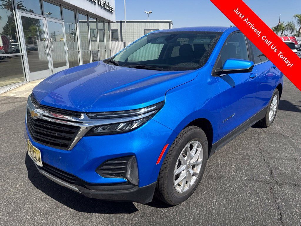 Used 2024 Chevrolet Equinox LT AWD/4WD image 1