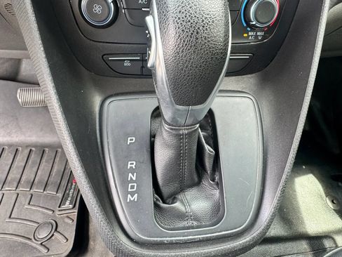 Used 2020 Ford Transit Connect XL FWD image 19