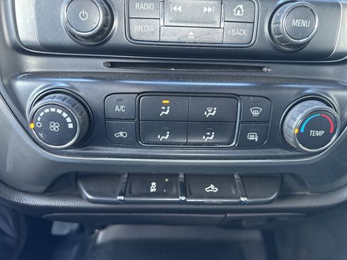 Used 2018 Chevrolet Silverado 1500 LT image 22