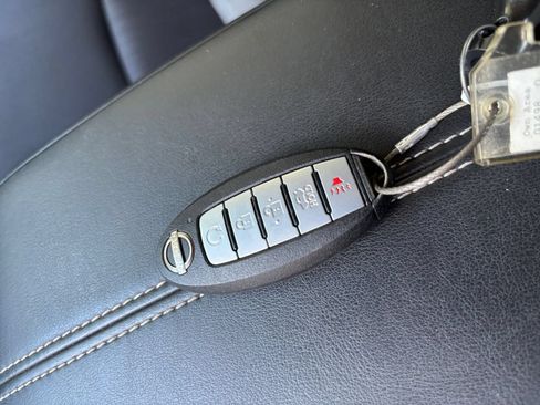 Used 2025 Nissan Altima 2.5 SV FWD image 17