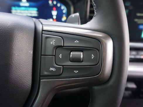 Used 2024 Chevrolet Silverado 1500 High Country w/ Midnight Edition AWD/4WD image 9