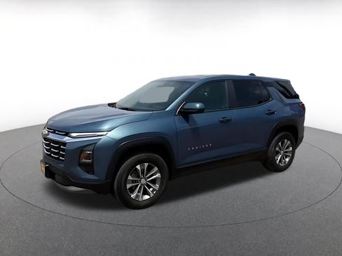 Used 2025 Chevrolet Equinox LT FWD image 8