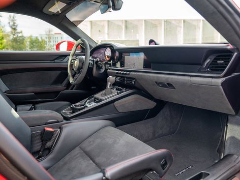 Certified 2022 Porsche 911 GT3 RWD image 26