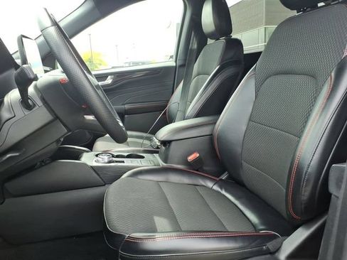 Used 2023 Ford Escape ST-Line AWD/4WD image 12