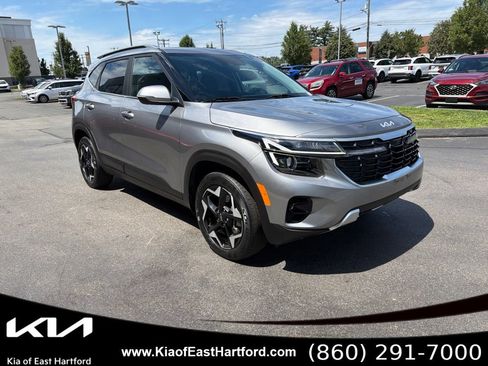 Used 2024 Kia Seltos EX AWD/4WD image 5