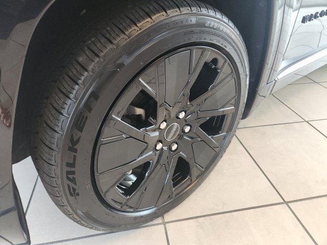 Used 2024 Jeep Wagoneer Launch Edition AWD/4WD image 6