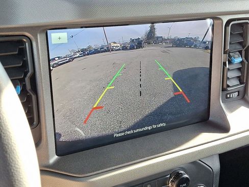 Used 2024 Ford Bronco Black Diamond image 17