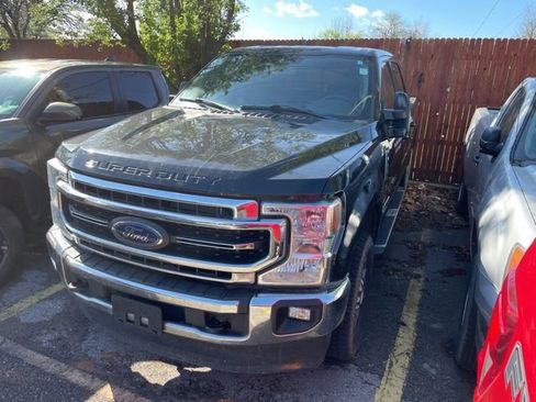 Used 2020 Ford F250 Lariat w/ Lariat Value Package image 2
