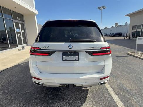 Used 2023 BMW X7 xDrive40i w/ Premium Package AWD/4WD image 4