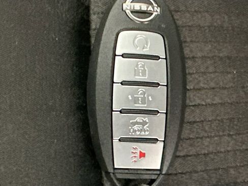 Used 2024 Nissan Altima 2.5 SV FWD image 25