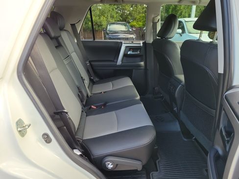 Used 2023 Toyota 4Runner SR5 Premium w/ Moonroof Package RWD image 12