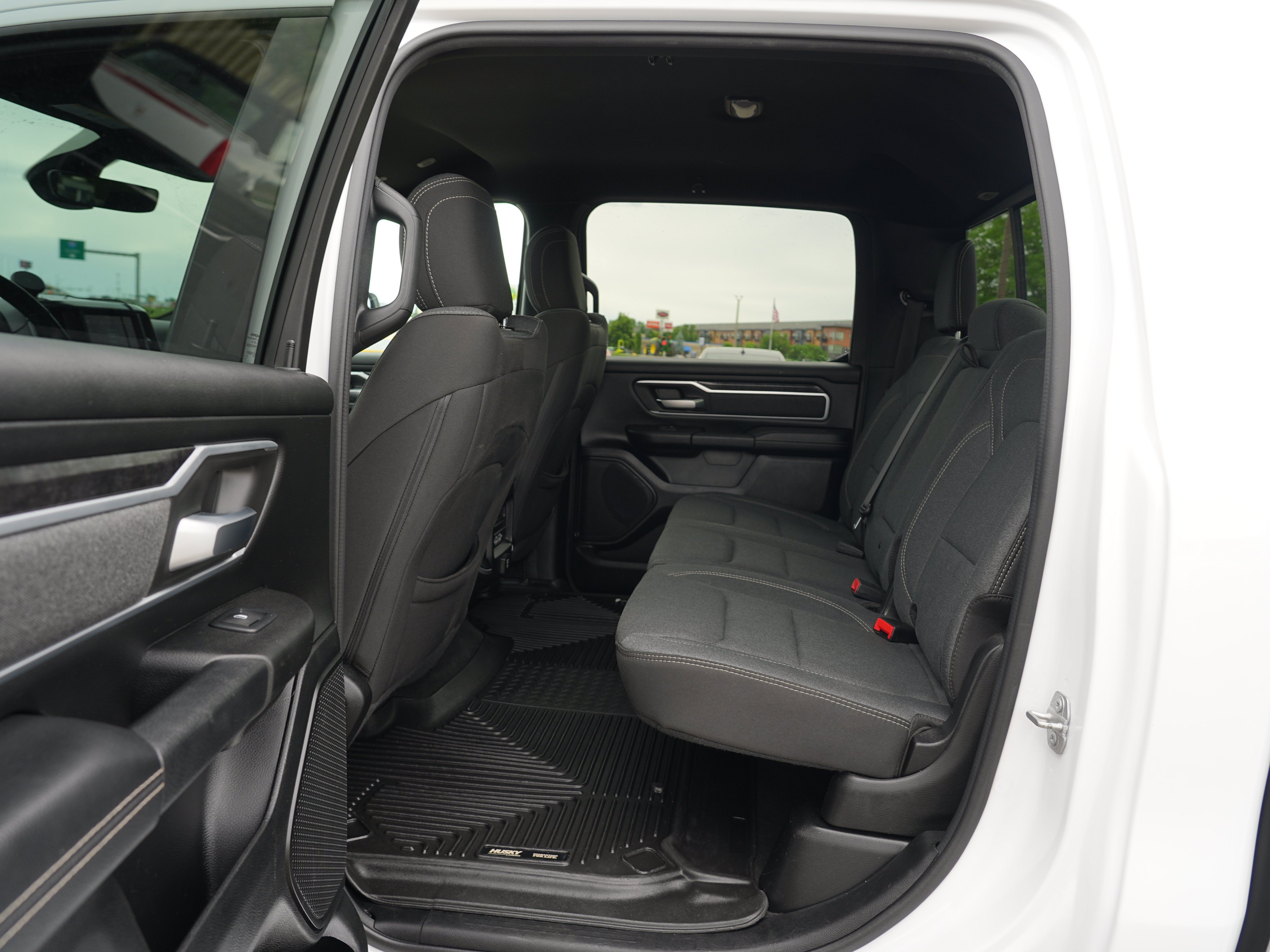 Used 2020 RAM 1500 Big Horn AWD/4WD image 18