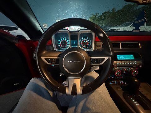 Used 2011 Chevrolet Camaro LT w/ Interior Accent Trim Package RWD image 12
