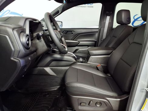 Used 2025 Chevrolet Colorado Trail Boss image 8