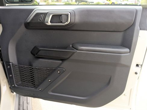 Certified 2025 Ford Bronco Outer Banks AWD/4WD image 39