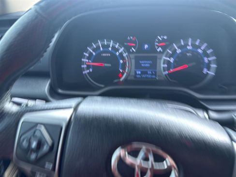 Used 2016 Toyota 4Runner Limited AWD/4WD image 3