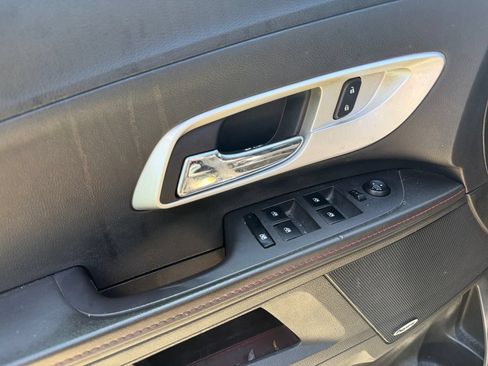 Used 2012 Chevrolet Equinox LT AWD/4WD image 19