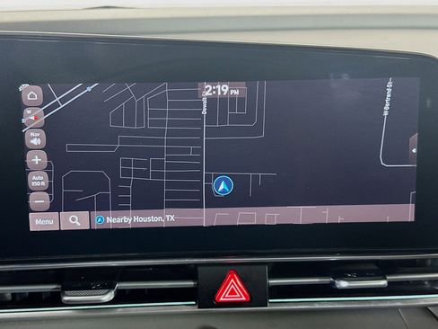 Used 2024 Hyundai Elantra SEL image 22