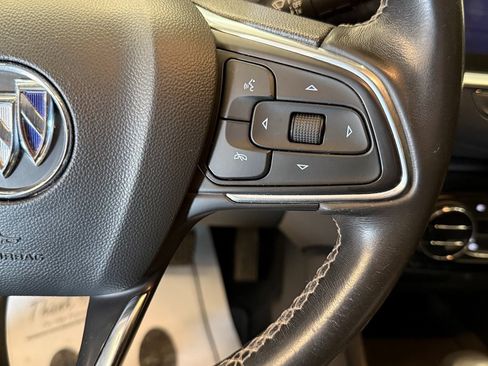 Used 2020 Buick Encore GX Select image 11