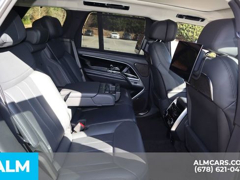 Used 2023 Land Rover Range Rover Autobiography image 24