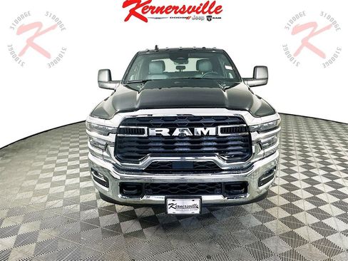 New 2025 RAM 2500 Tradesman w/ Chrome Appearance Group image 3