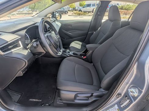 Used 2022 Toyota Corolla LE FWD image 11