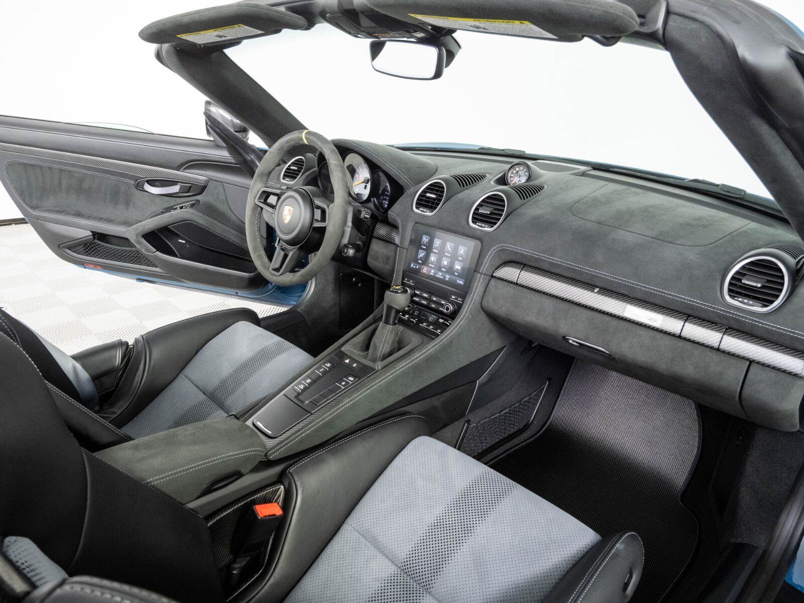 Used 2024 Porsche 718 Boxster Spyder RS RWD image 17