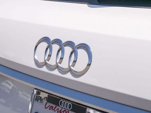 Used 2023 Audi Q7 2.0T Premium w/ Convenience Package AWD/4WD image 12